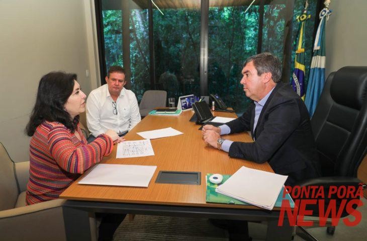 Riedel e Simone Tebet discutem investimentos e andamento das obras federais no Estado