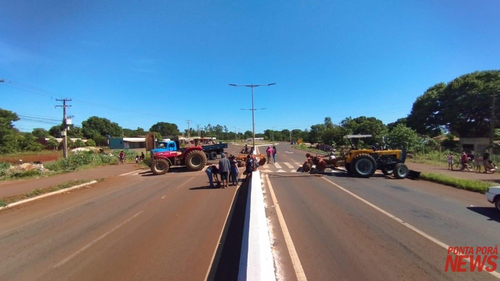 Sem acordo, rodovia Dourados-Itaporã continua bloqueada