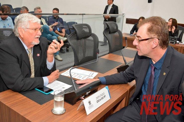 Deputados questionam estoque do Dourado e apresentam PL de “pesca zero”