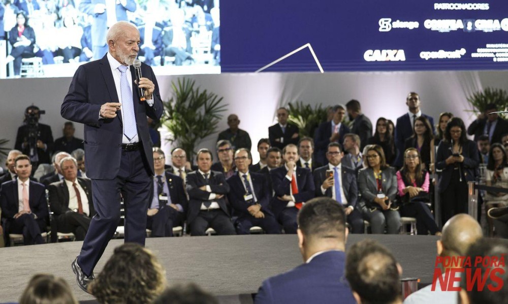 Lula diz que não faltará crédito para construção civil