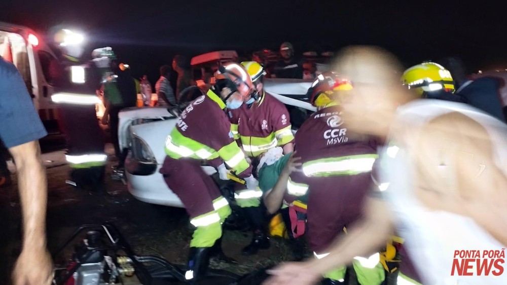 Acidente na BR 163 deixa feridos graves em Dourados