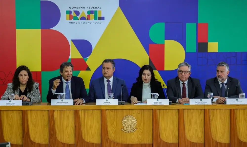 Pacote de corte de gastos prevê economia de R$ 327 bi em 5 anos