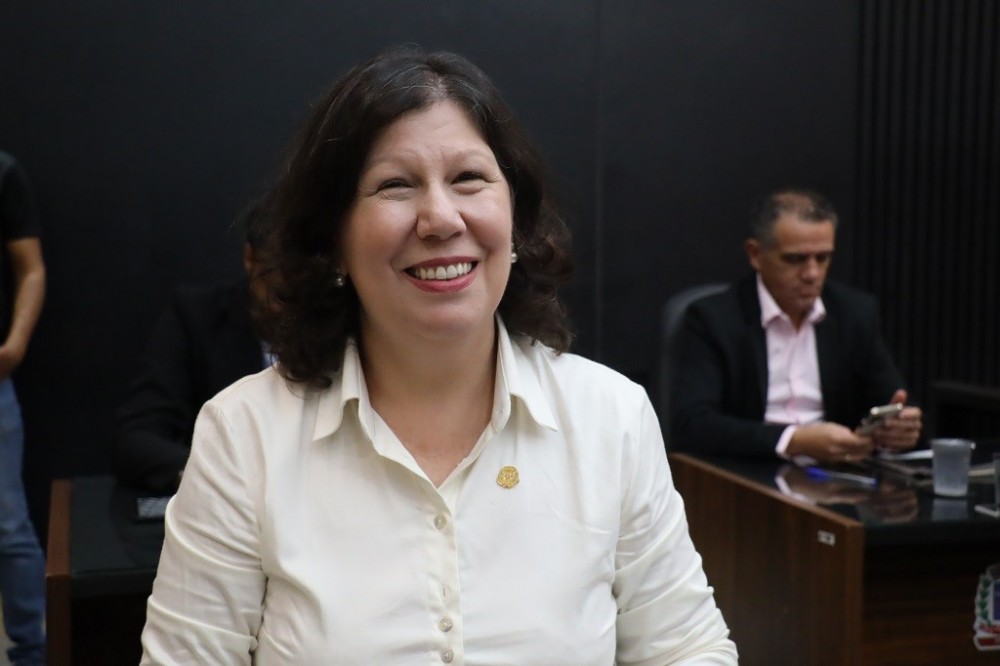 Angela Derzi quer mais segurança no trânsito na Vila Áurea