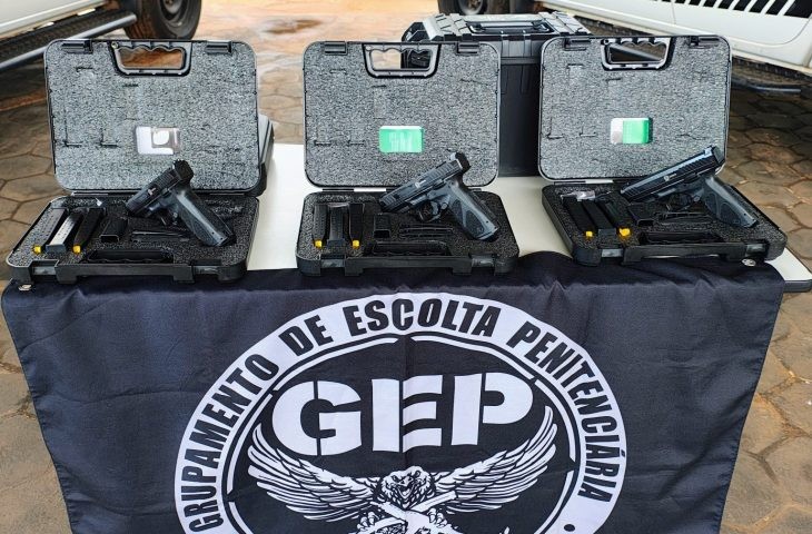 Com investimento de R$ 2,45 milhões, policiais penais recebem novos armamentos em MS