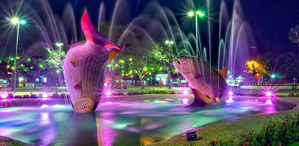 Natal e Réveillon em Bonito têm ceia em hotéis e shows nacionais na praça