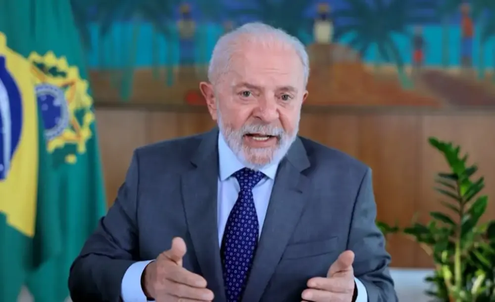 Em pronunciamento, Lula diz que vai cuidar do povo e economia é forte