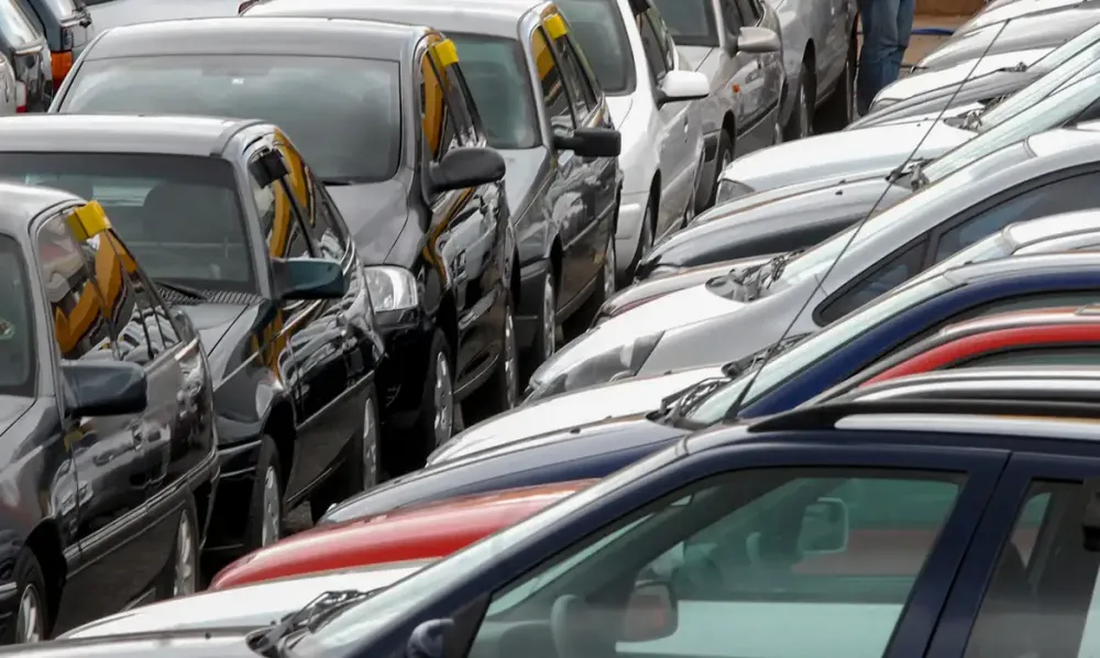 Vendas de veículos leves novos e usados atinge 14,2 milhões