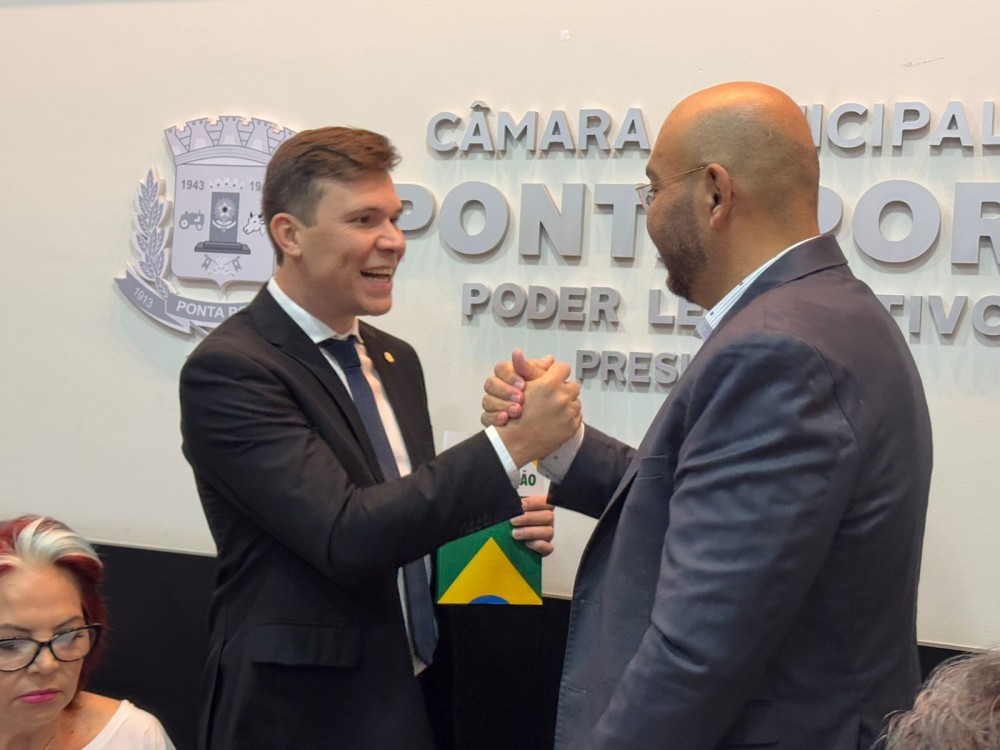 Gabriel Arce toma posse como vereador em Ponta Porã