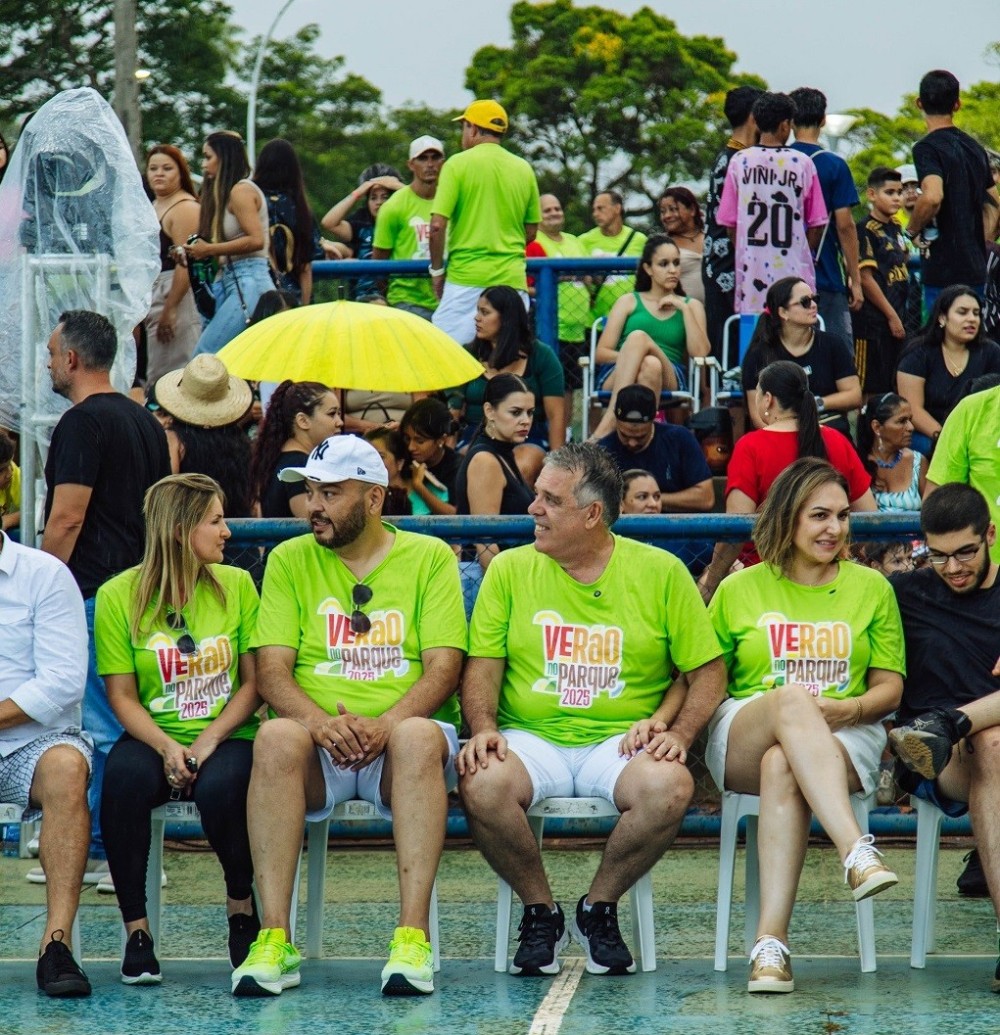 Mesmo com chuva, muita gente compareceu na abertura do Verão no Parque