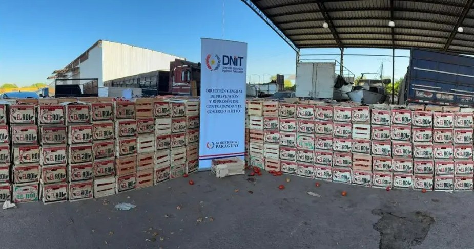 Autoridades apreendem contrabando de cebola e tomate no Paraguai