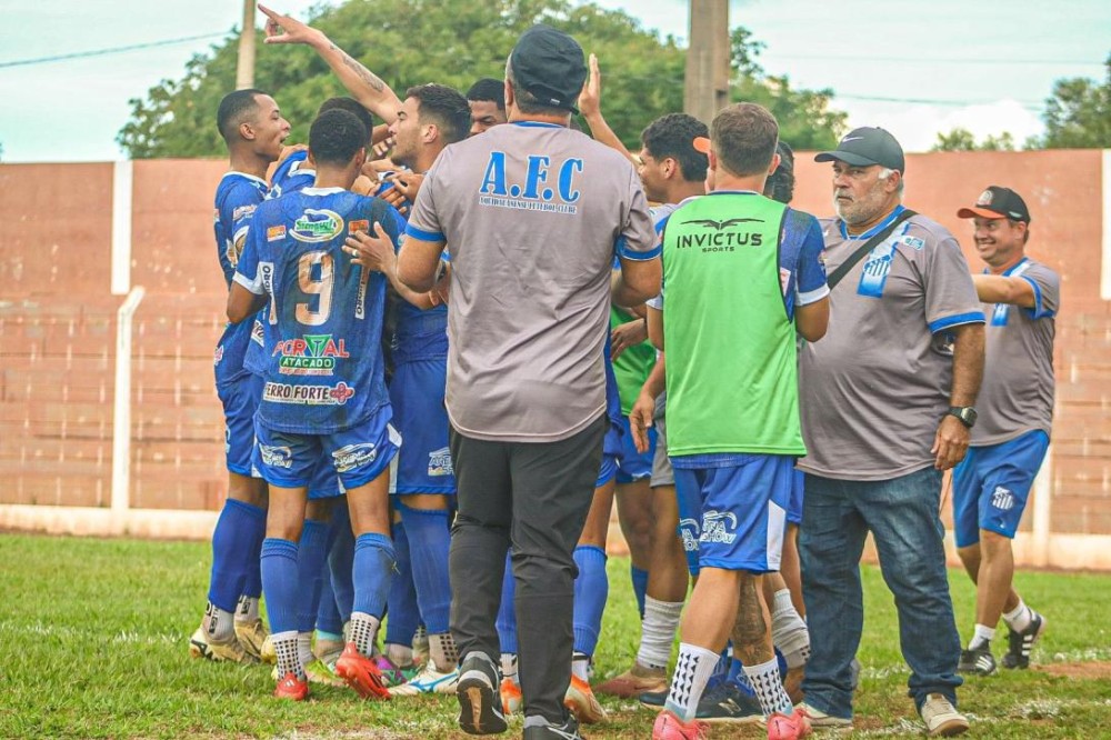 Aquidauanense goleia Coxim no Jacques da Luz em Campo Grande