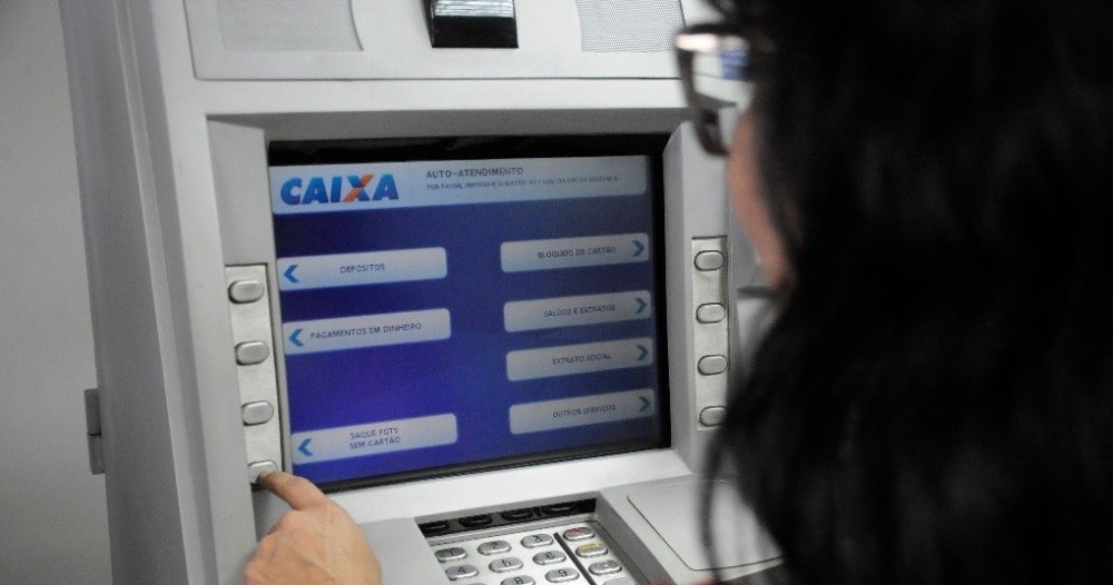 Servidores municipais recebem salários de janeiro nesta sexta-feira