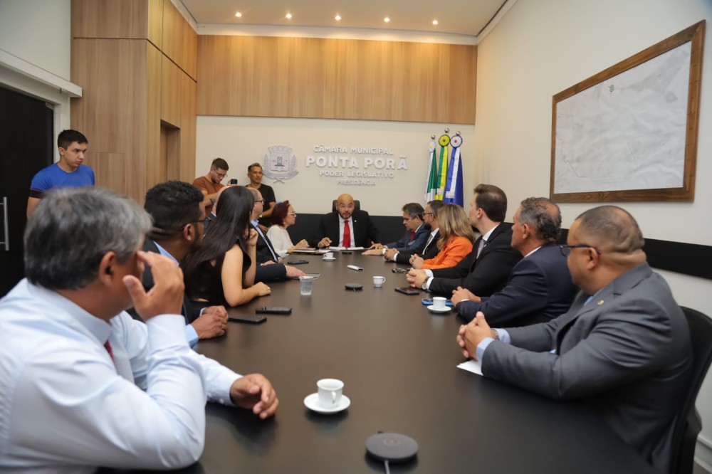 Vereadores de Ponta Porã definem líderes de partidos e do prefeito