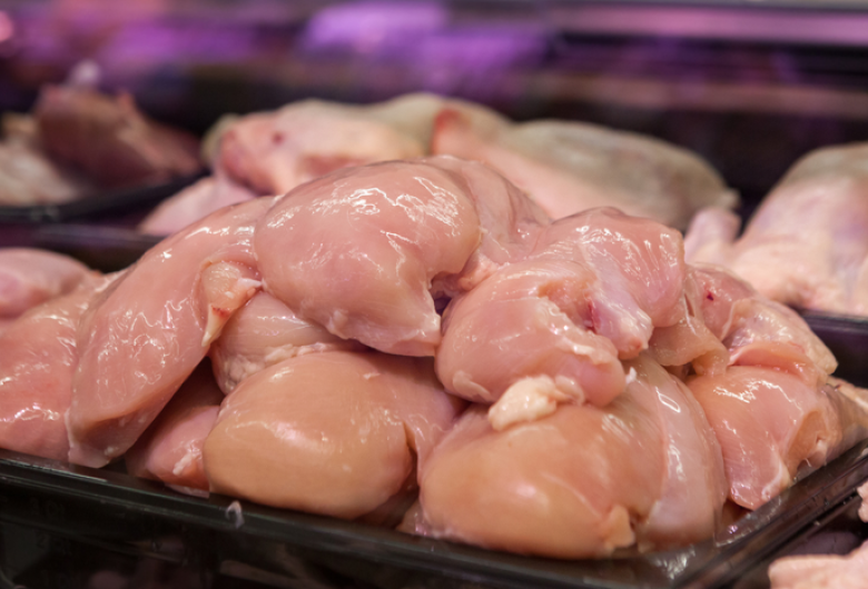 Brasil celebra abertura de mercado em Sarawak e Malásia para carne de aves e bovina