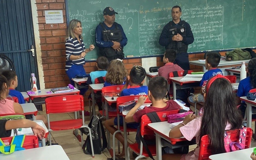Guarda Municipal atende mais de dois mil alunos com palestras e atividades lúdicas
