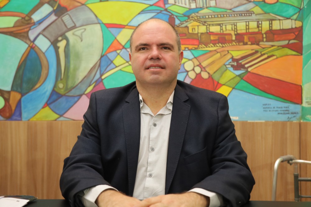 Waldecir Fernandes quer a construção de calçadas e rotatória para melhorar infraestrutura urbana