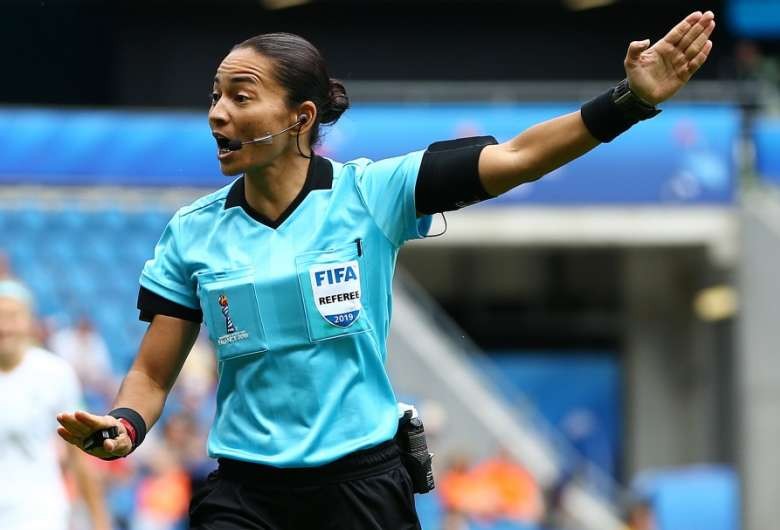 Mulheres representam arbitragem brasileira no Mundial de Clubes da FIFA