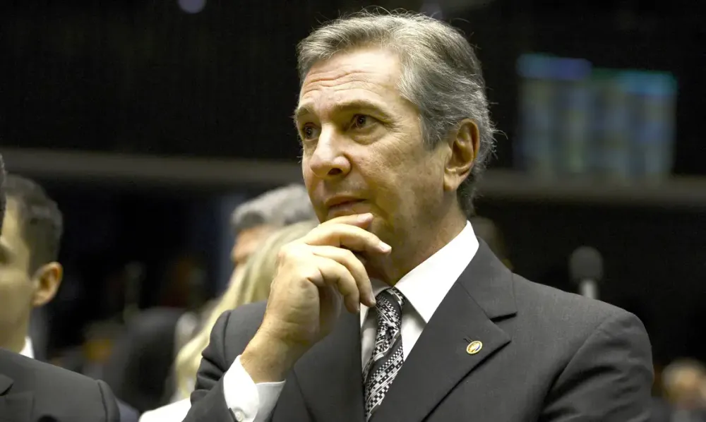 Ex-presidente Fernando Collor é preso em Maceió após determinação de Moraes
