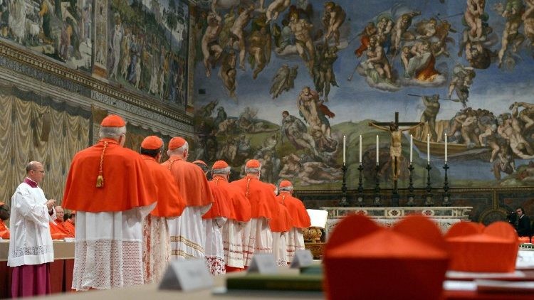 Cardeais entram em reclusão antes do conclave para eleger novo papa