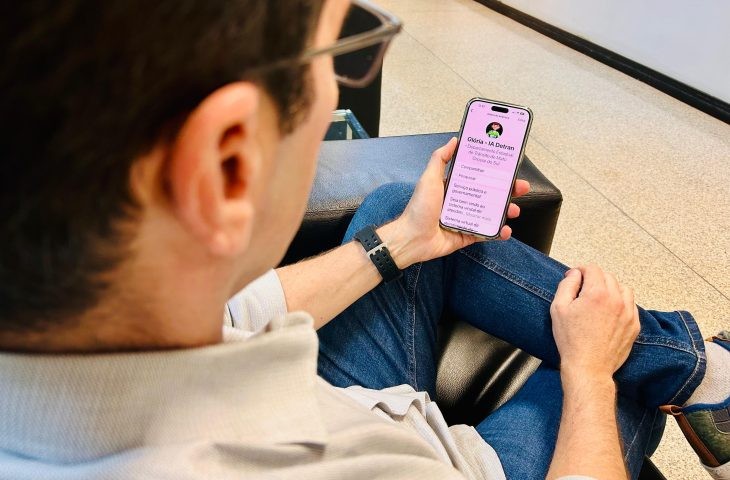 Com linguagem simples pelo WhatsApp, Glória aproxima o Detran-MS da população