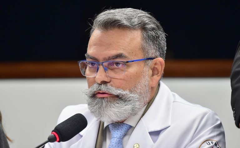 Comissão aprova criação de serviço telefônico para pessoas com transtornos mentais