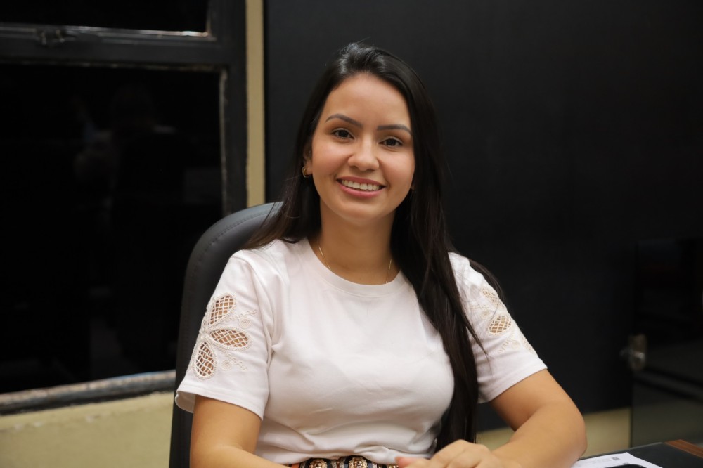 Natália propõe sala de saúde no Itamarati e cobra melhorias na rede elétrica do assentamento Corona