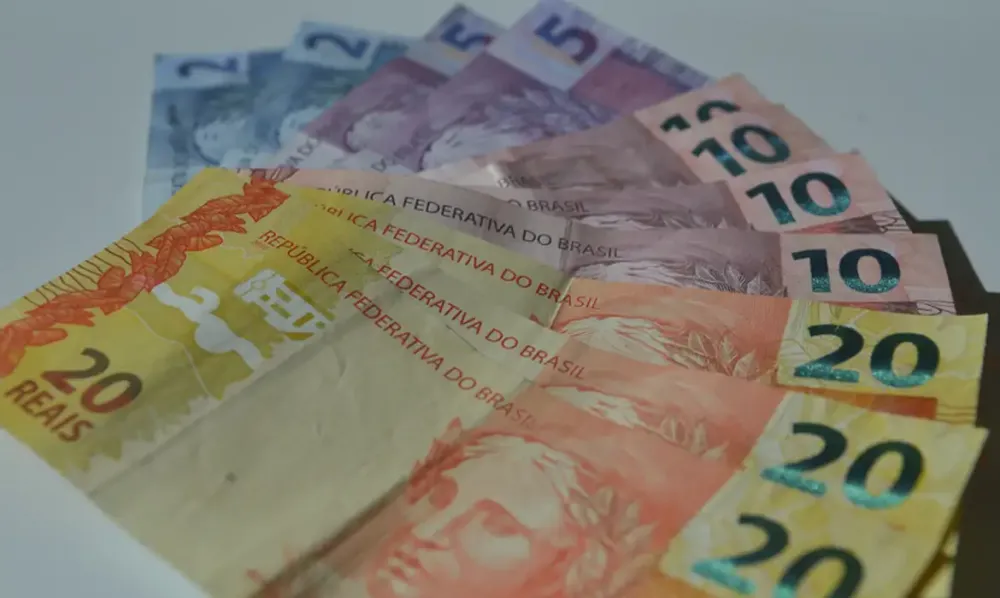 Empresas procuraram menos crédito em março