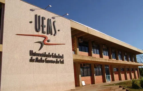 Uems abre processo seletivo para professores bolsistas de inglês e espanhol
