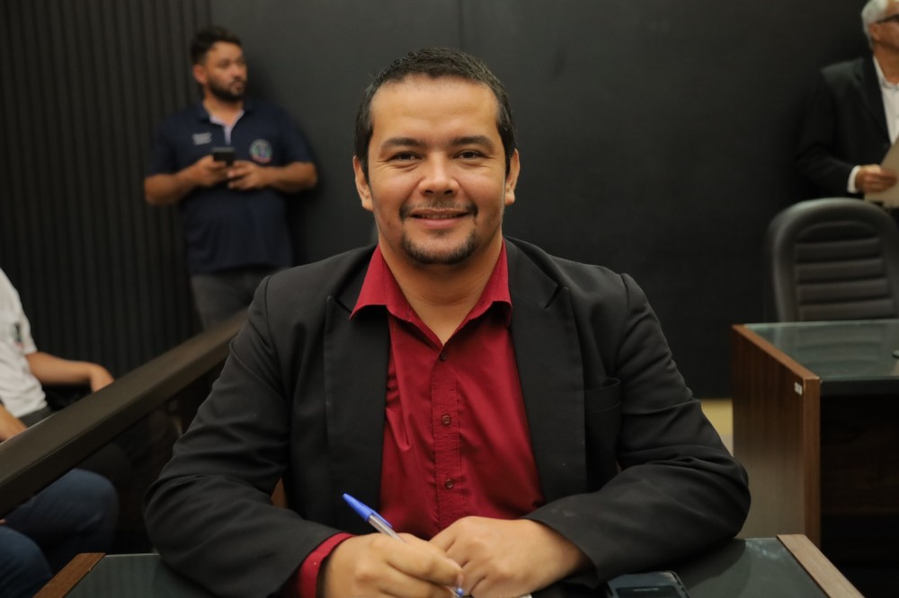 Edinho Quintana solicita reforma da Escola Municipal São João