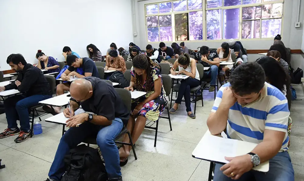 Inscrições para Encceja Exterior 2025 vão até dia 27