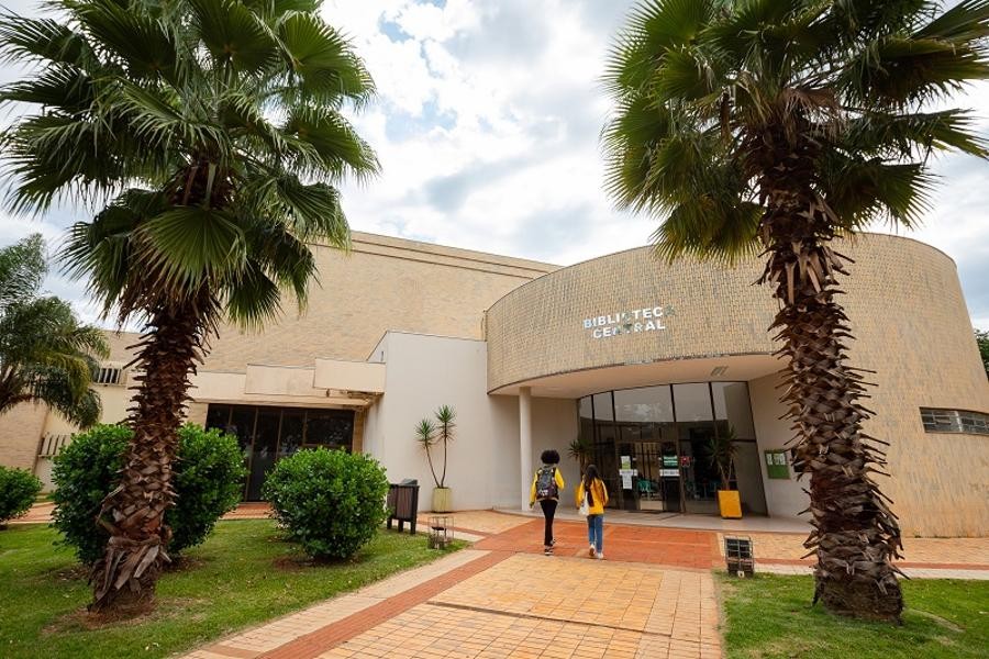 UFGD abre concurso com 5 vagas para área técnica