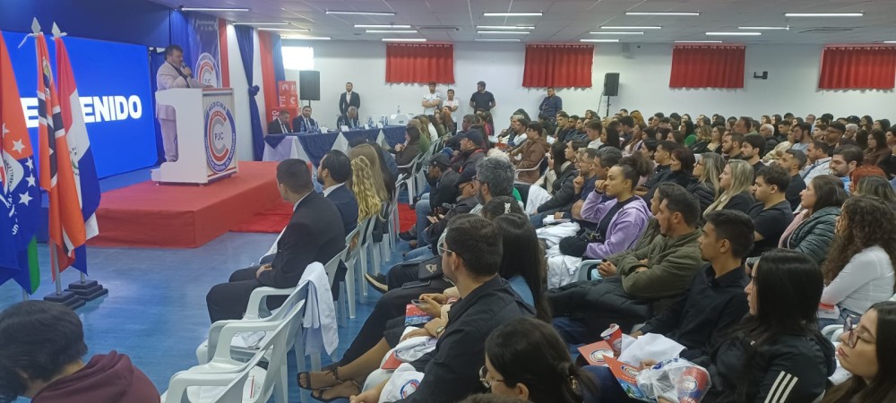 UCP de Pedro Juan recebe calouros da Turma 2025.2