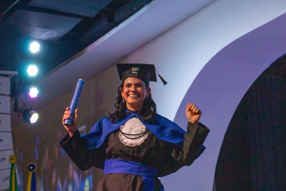 UNIGRAN celebra formatura de mais uma geração de profissionais