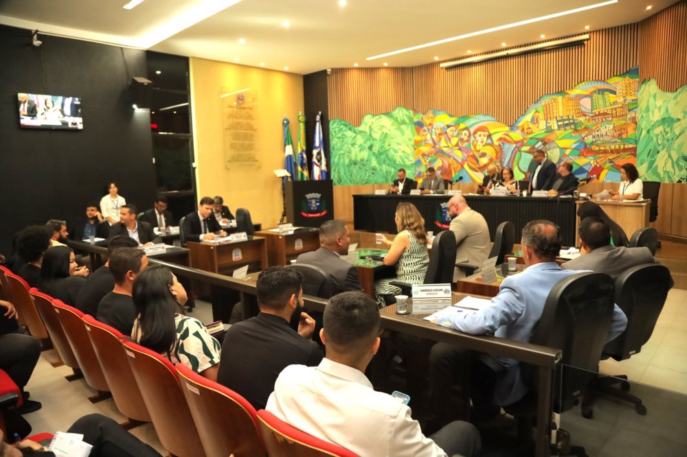 Vereadores de Ponta Porã usam moderno sistema eletrônico de votação