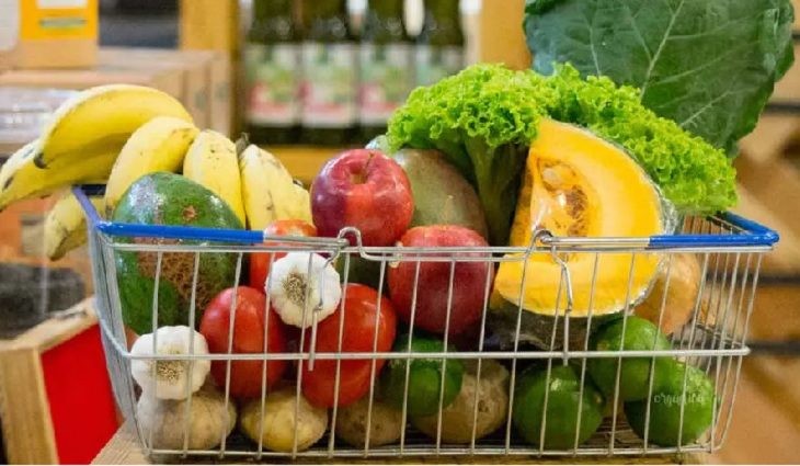 Empreendedora investe na agricultura familiar e divulga produção no Manucã