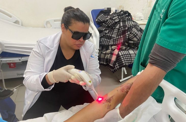Hospital Regional de Ponta Porã adota laserterapia no pós-operatório de pacientes