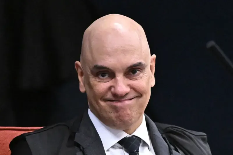 Banco do Brasil bloqueia cartão de Moraes por causa da Lei Magnitsky, diz jornal