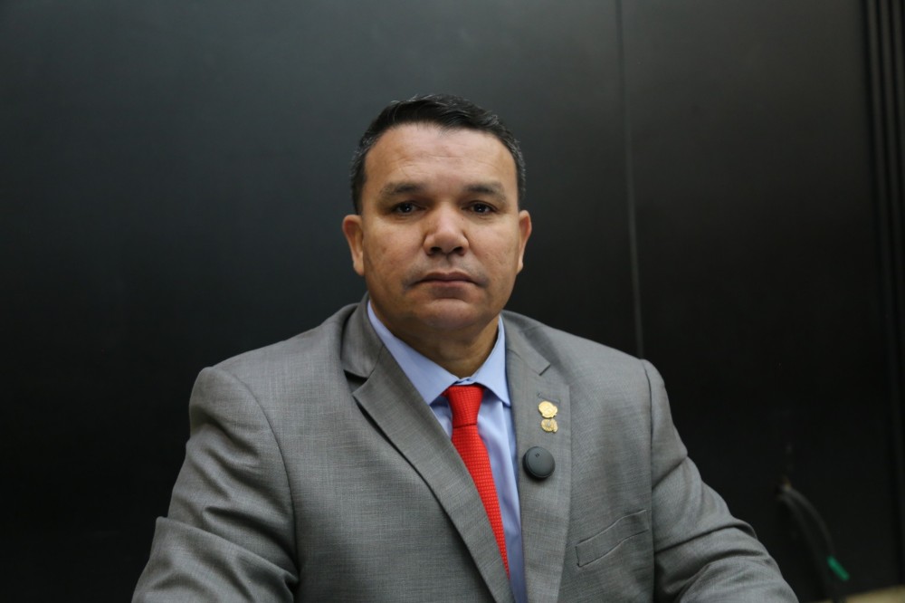 Subtenente Morinigo solicita emenda para construção de quadra society e academia ao ar livre