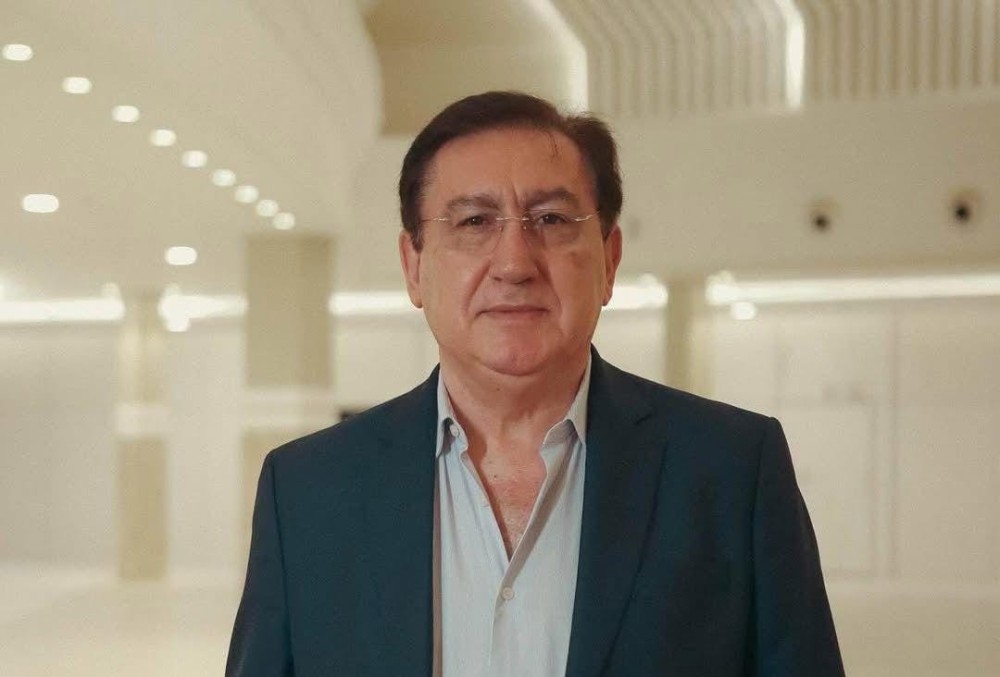 Presidente da Câmara apresenta “Comenda Economia de Fronteira” ao empresário Pedro Mezher