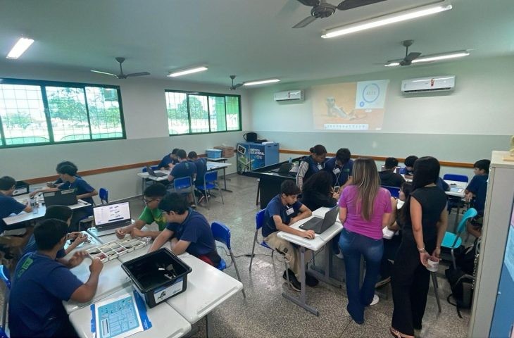 Secretaria abre consulta pública para formação de novo currículo da educação digital