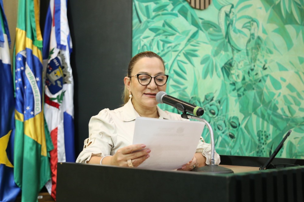 Anny Espínola quer ações da Guarda Municipal nas unidades de saúde que atendem à noite