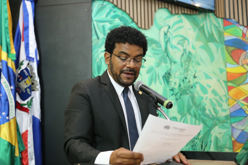 Reinaldo Jalasca solicita melhorias em áreas de lazer e trânsito no município