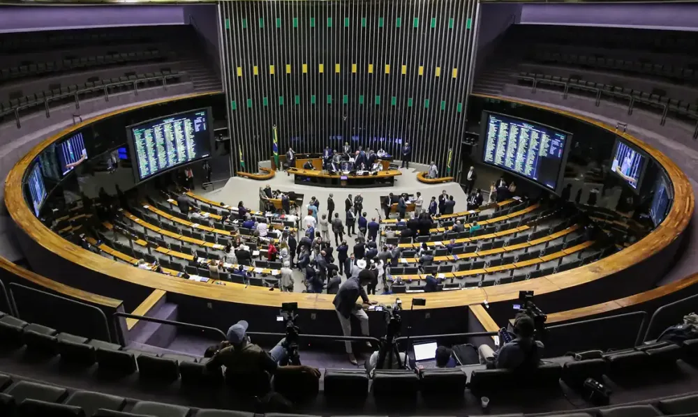 PL que isenta IR até R$ 5 mil será votado em 1º de outubro