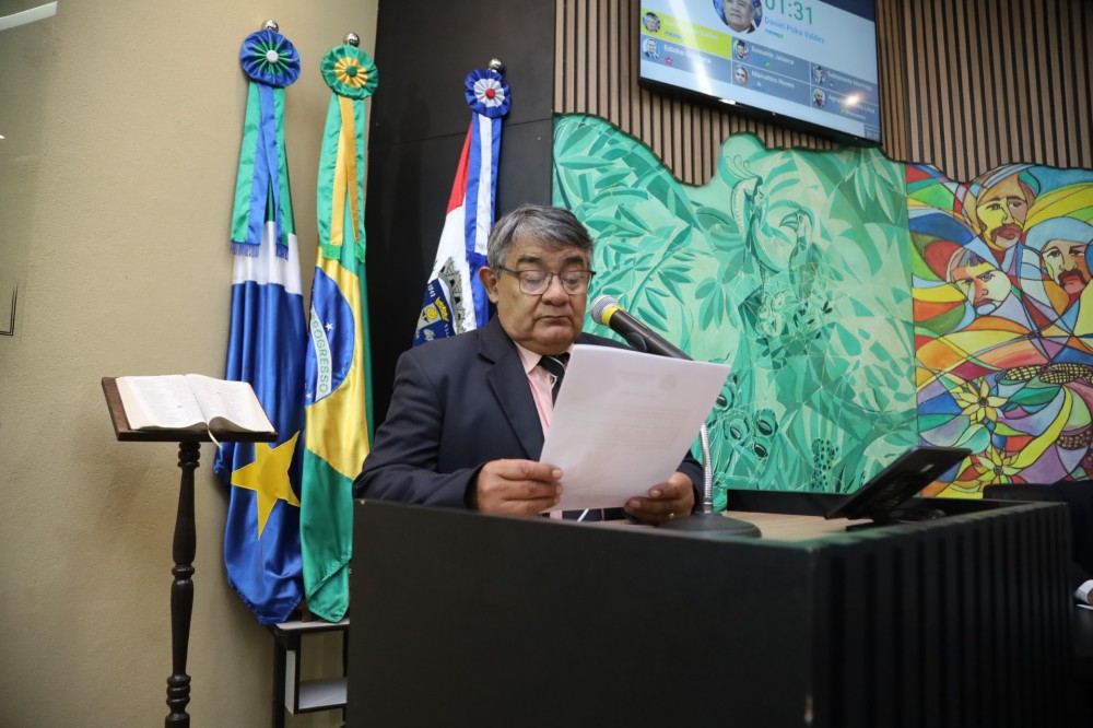 Daniel Puka Valdez solicita melhorias para o centro e bairros Carandá e São Domingos