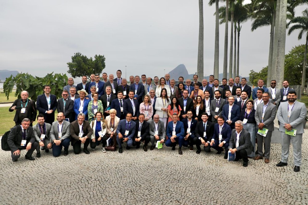 Eduardo Campos participa de lançamento da Carta de Prefeitas e Prefeitos da FNP para a COP30