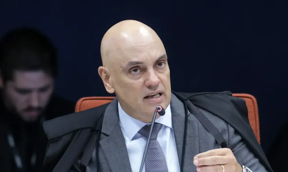 Moraes rejeita recurso de Bolsonaro contra condenação por golpe