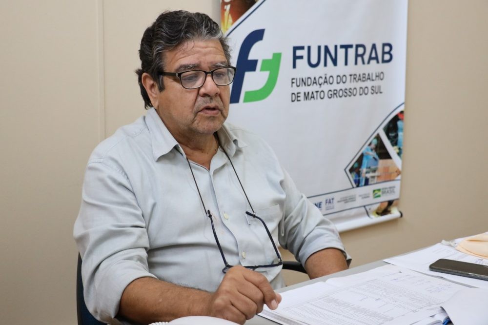 Casa do Trabalhador de Ponta Porã cadastra indígenas para colheita de maçã no RS