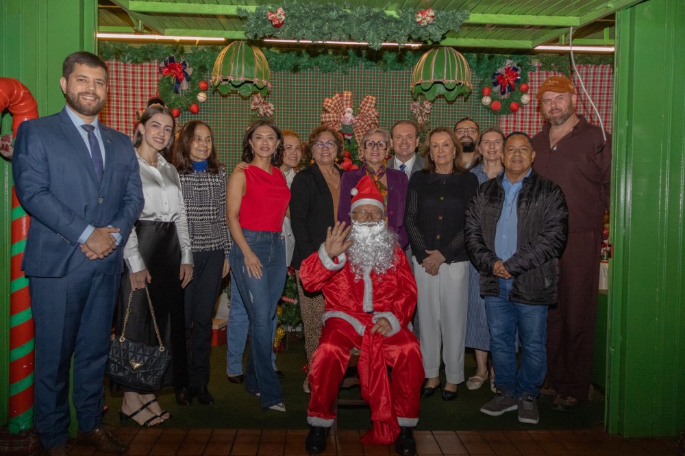 Alameda do Natal une criatividade acadêmica e mobilização social na UNIGRAN