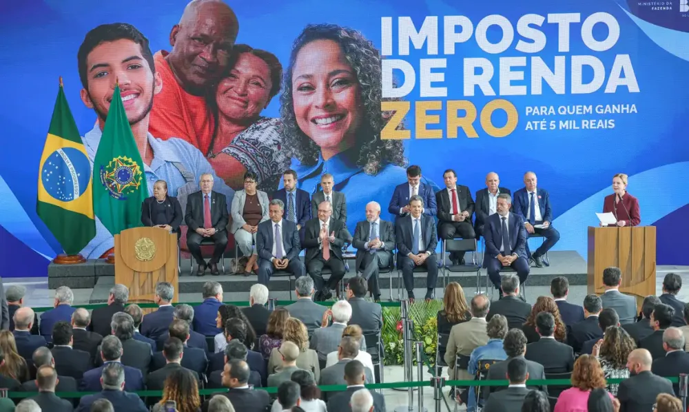 Lula sanciona isenção do IR para quem ganha até 5 salários mínimos