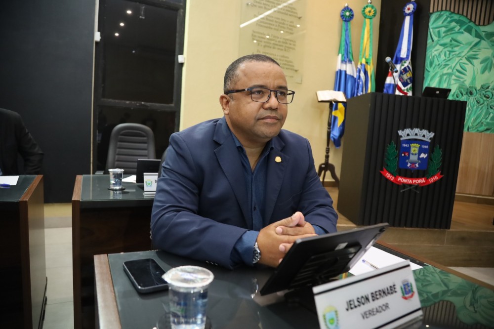 Vereador Jelson Bernabé cobra manutenção urgente em vias do Kamel Saad